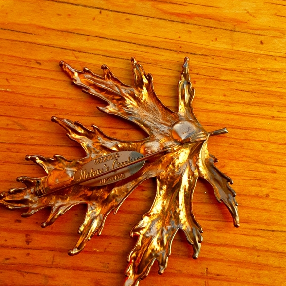 Nature's Creations Maple Leaf Copper Pin/Pendant - Picture 5 of 5
